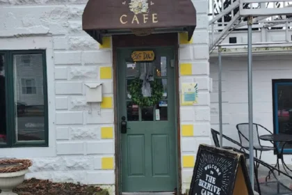 Why the Beehive Cafe Bristol Is a Top Waterfront Dining Destination
