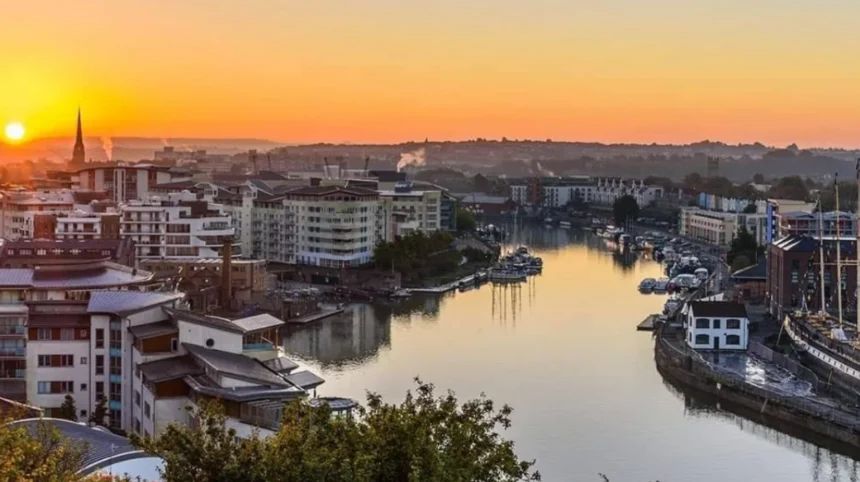 Cost of Living in Bristol: Rent, Salaries, and Monthly Expenses