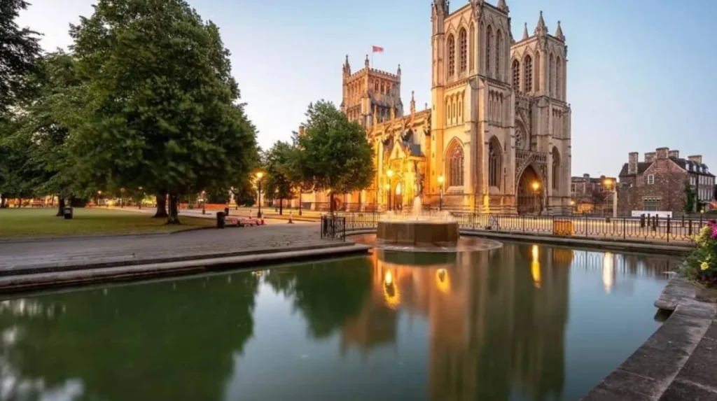 What is the cost of living in Bristol?