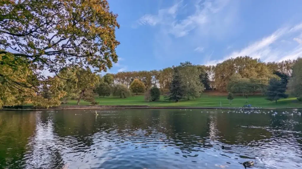 What are green spaces in Bristol?