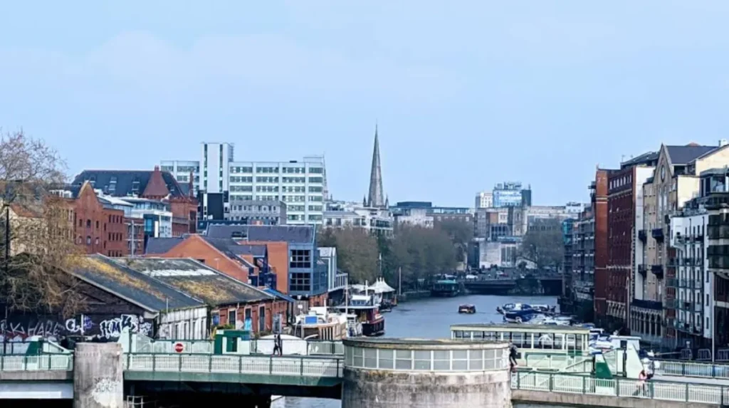 What makes Bristol worth visiting?