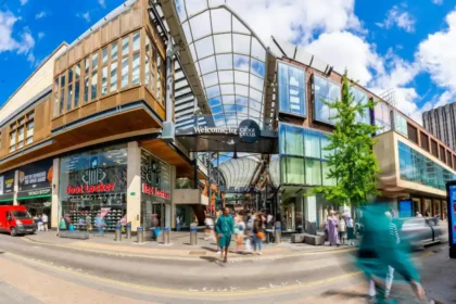 Comprehensive Guide to the Best Shopping Centres and Retail Destinations in Bristol