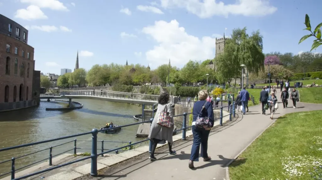 What are river walks in Bristol?