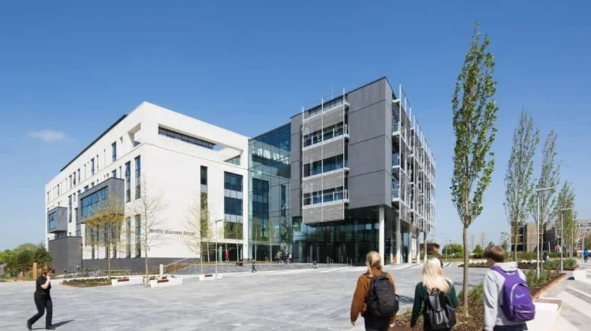Best Areas Near UWE Bristol Frenchay, Fishponds & More