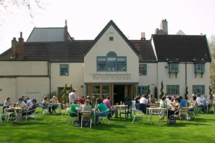 Best Pubs With Food in Bristol_ Top Dining Spots