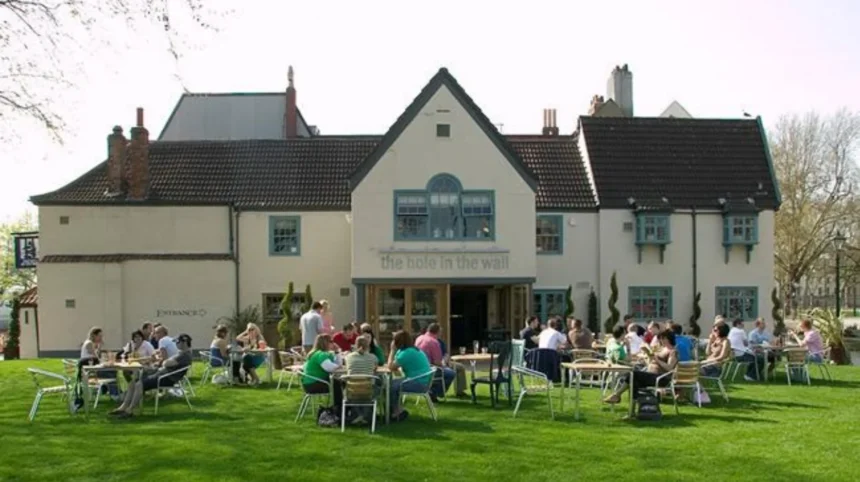 Best Pubs With Food in Bristol_ Top Dining Spots