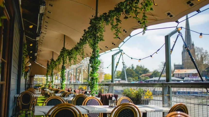 Best Restaurants With Outdoor Seating in Bristol