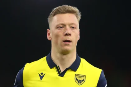 Bristol City Sign Oxford Midfielder Brian De Keersmaecker Bristol 2026