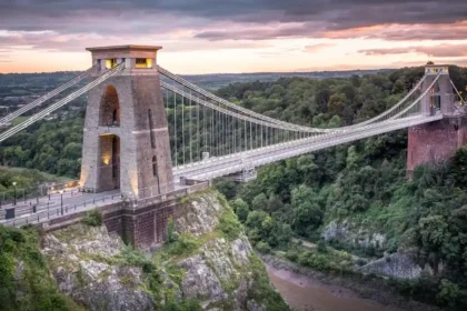 Clifton Area Guide Village, Bridge, History & Attractions