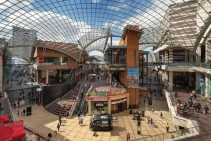 Shopping in Cabot Circus Area, Bristol