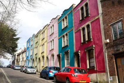 Totterdown Area Guide History, Homes, Food and Transport