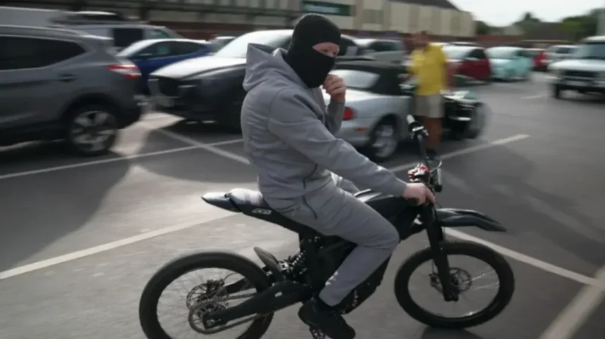 Armed Police Deployed After E-Bike Reports in Bristol 2026