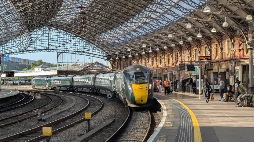 Cost of Commuting in Bristol Bus, Train and Car Costs