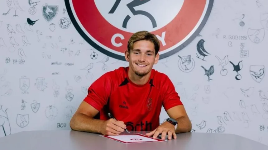 Dom Ballard Bristol City’s Forward and Rising Star in English Football