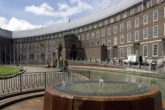Ex-Mayor Urges Academic Action on Urban Gentrification in Bristol 2026