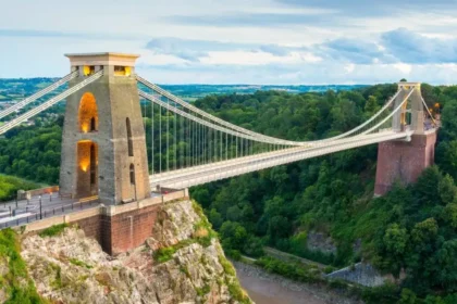 Newcomer’s Guide to Bristol Attractions, History and Travel